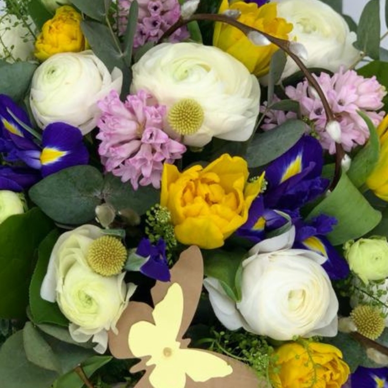 Leonie's Spring Aqua Bouquet