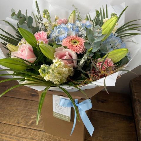 Aqua Gift Bouquet