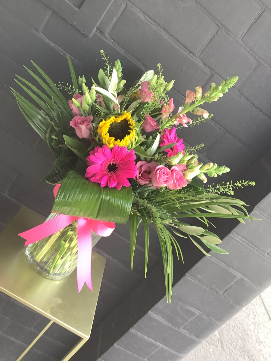Hand Tie with Vase