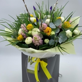 Leonie's Spring Aqua Bouquet